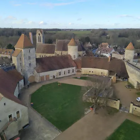 D'hôtes De L'écluse D'episy Avec Maison d'hôtes